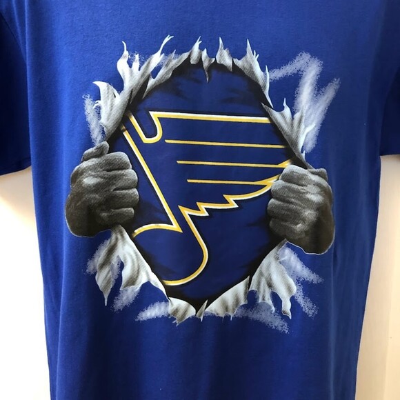 NHL St. Louis Blues Graphic Tshirt Medium Play Gloria Hockey Hanes - Picture 4 of 9